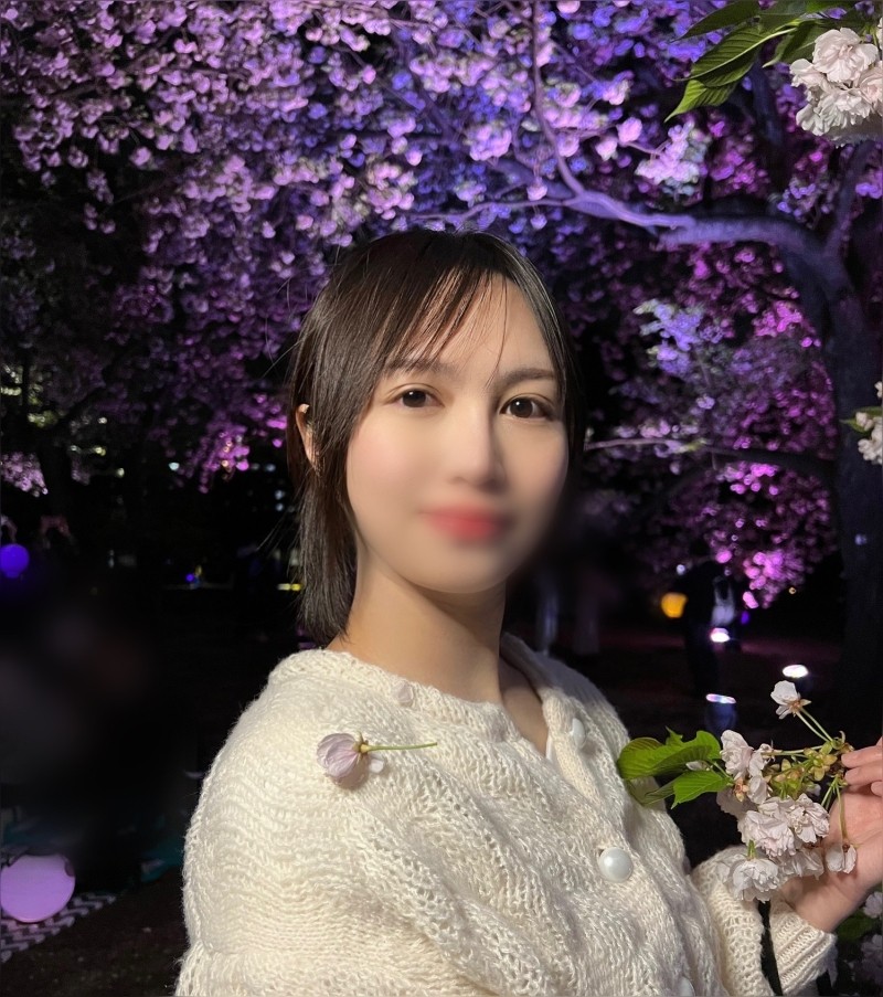 FC2-PPV-3258033 – [Complete Appearance] [First Shooting] Our first date with the cherry blossoms dancing at night Bus guide Manami-chan GoTo travel to a decachin launch tour ♡